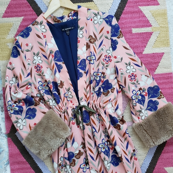 L/XL ZARA Trafaluc Faux Fur Trim Floral Duster Jacket